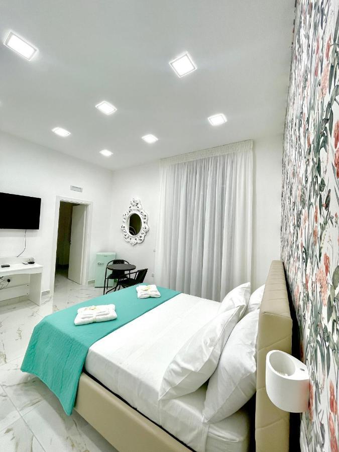 Virgy House Bed and Breakfast Napoli Eksteriør billede