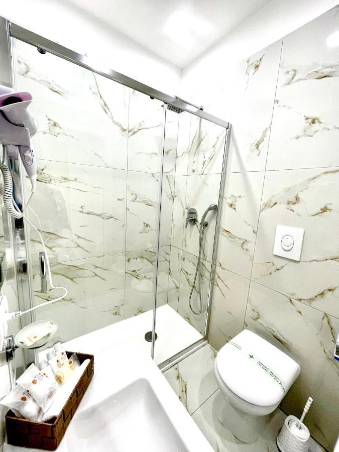 Virgy House Bed and Breakfast Napoli Eksteriør billede