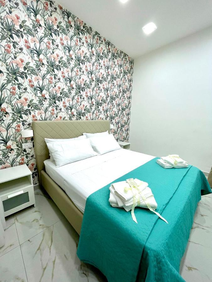 Virgy House Bed and Breakfast Napoli Eksteriør billede