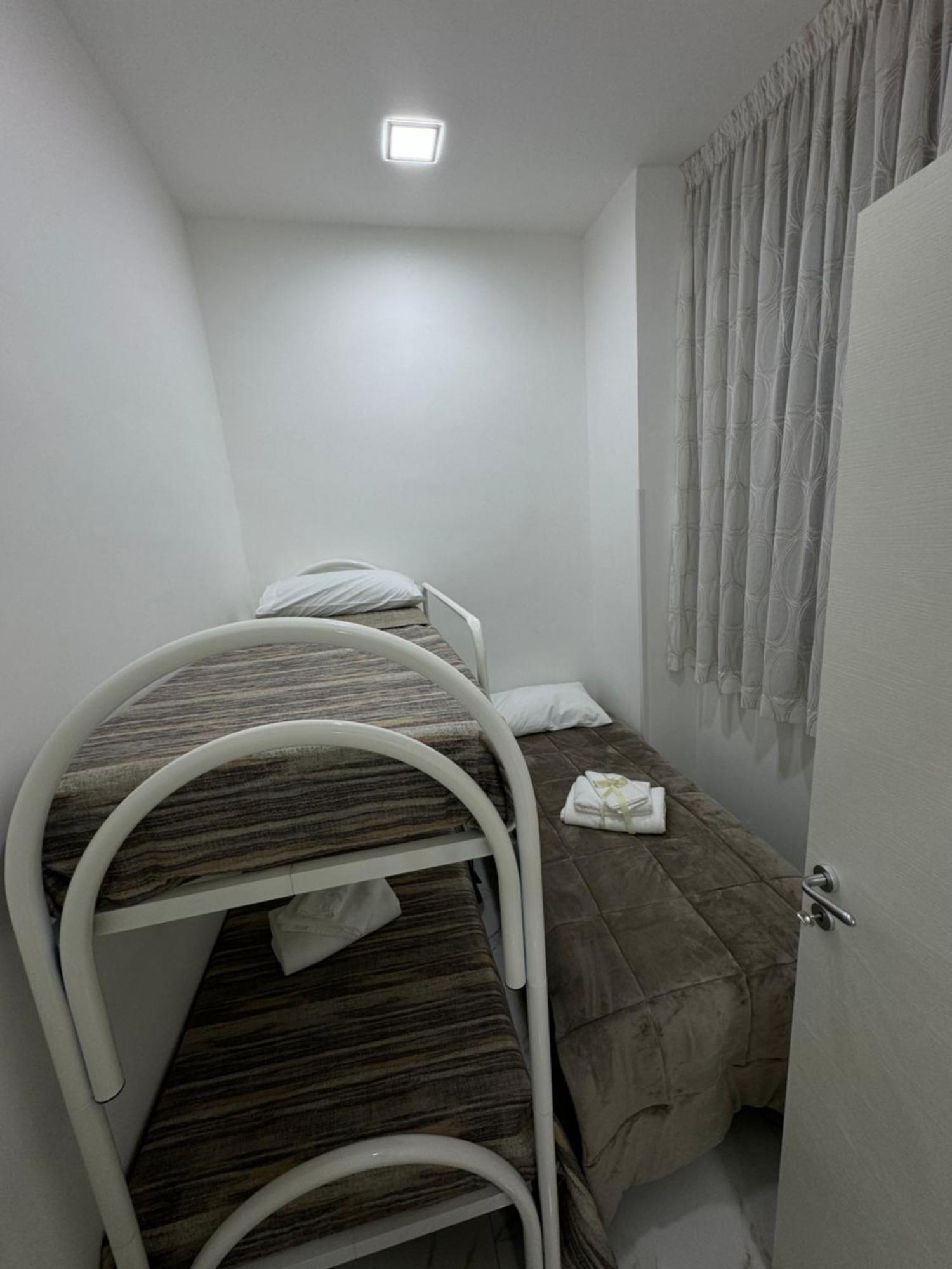 Virgy House Bed and Breakfast Napoli Eksteriør billede